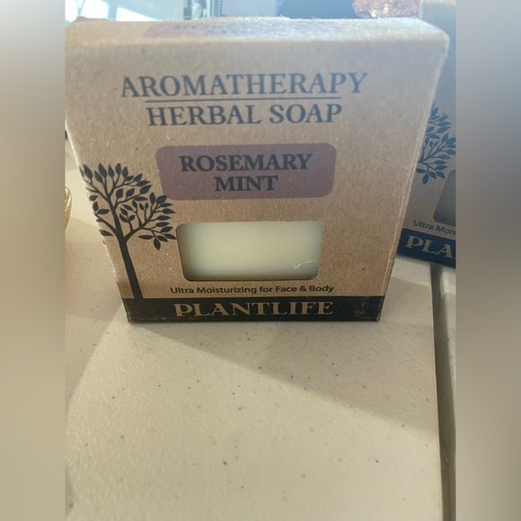 PLANTLIFE Vegan Soap - Picture 4 of 5